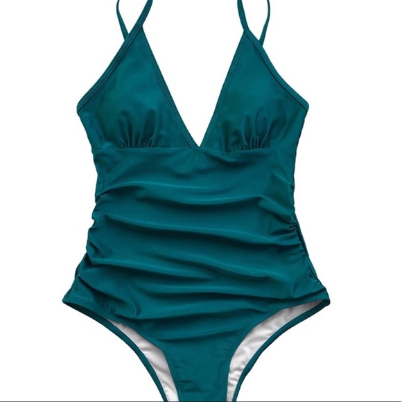 Super flattering one piece swimsuit peacock green - Picture 3 of 6